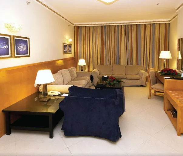 10 Nights 3 Star Umrah Packages from USA